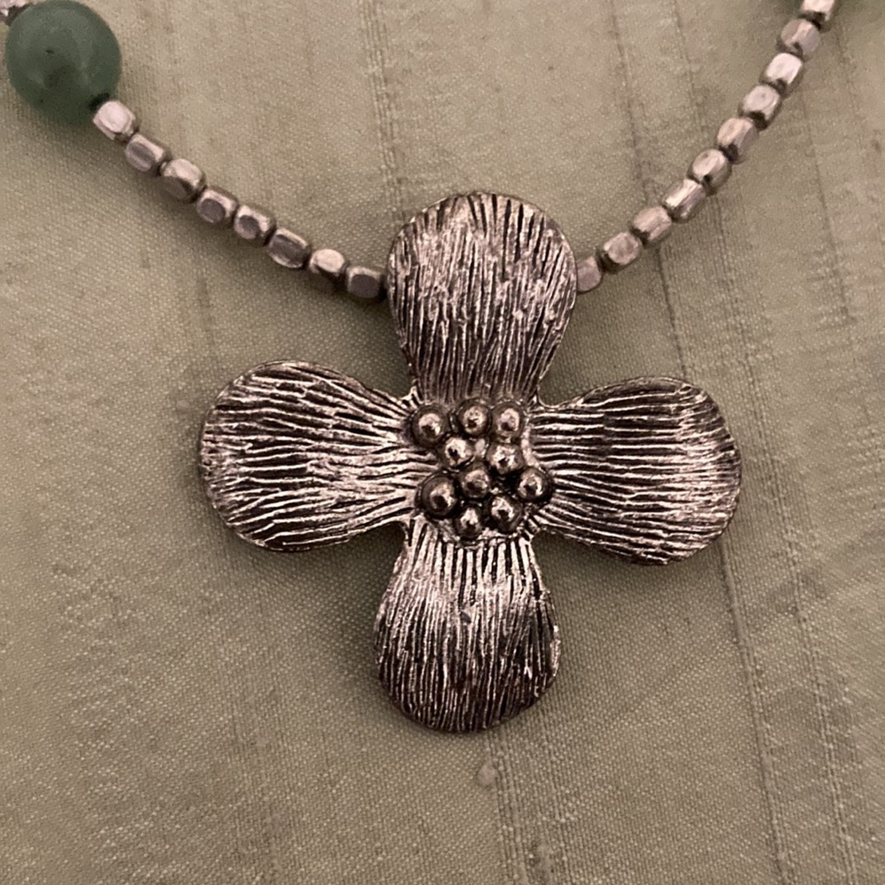 Flower Necklace - Picture 5 of 5